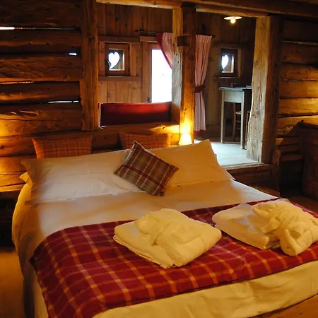 Hotel Frantze, Le Rascard 1721 Champoluc Exterior foto