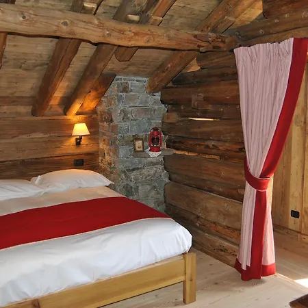 Hotel Frantze, Le Rascard 1721 Champoluc Exterior foto