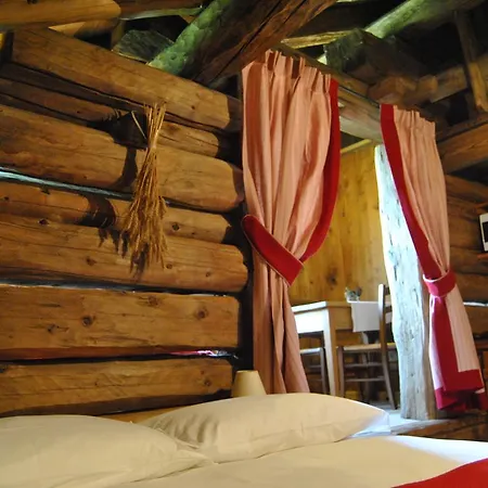 Hotel Frantze, Le Rascard 1721 Champoluc Exterior foto